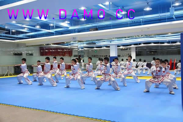 �׽