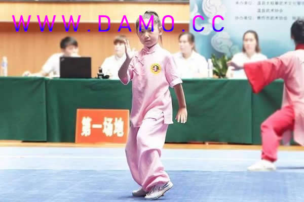 �׽