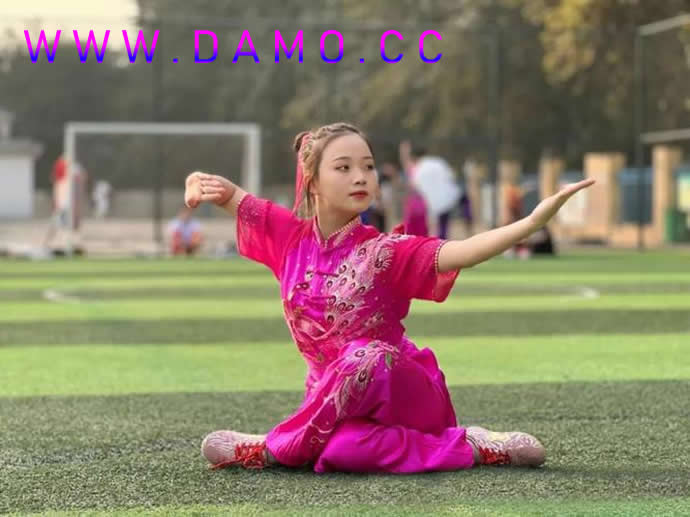 �׽