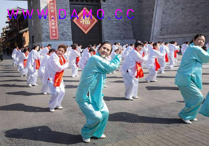 �׽