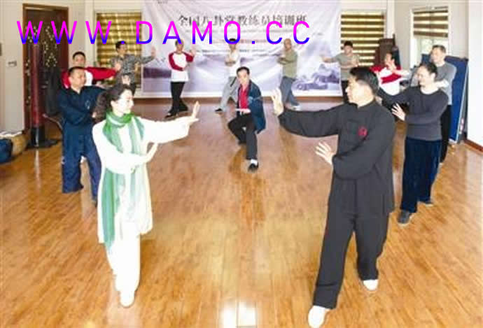 �׽