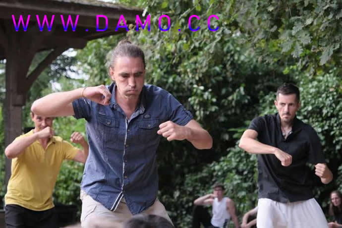 �׽