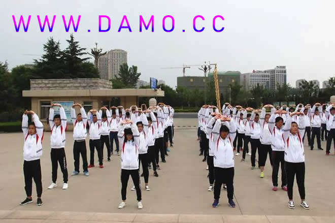 �׽