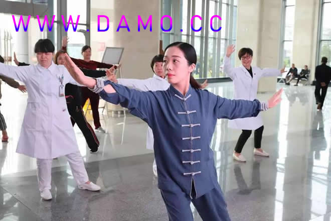 �׽