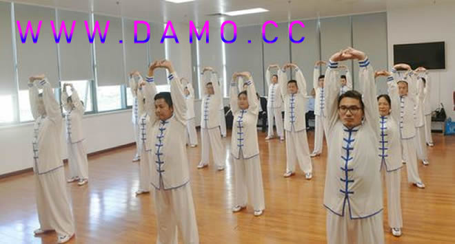�׽